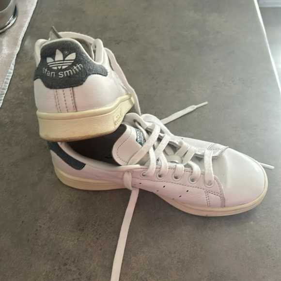 Adidas  Stan Smith Pantone & Cloud White - Picture 5 of 7
